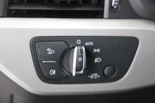 Audi A4 Avant 35 TDI S line in GLETSCHERWEISS METALLIC