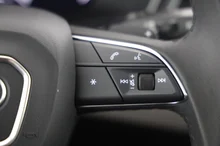 Audi A4 Avant 35 TDI S line in GLETSCHERWEISS METALLIC