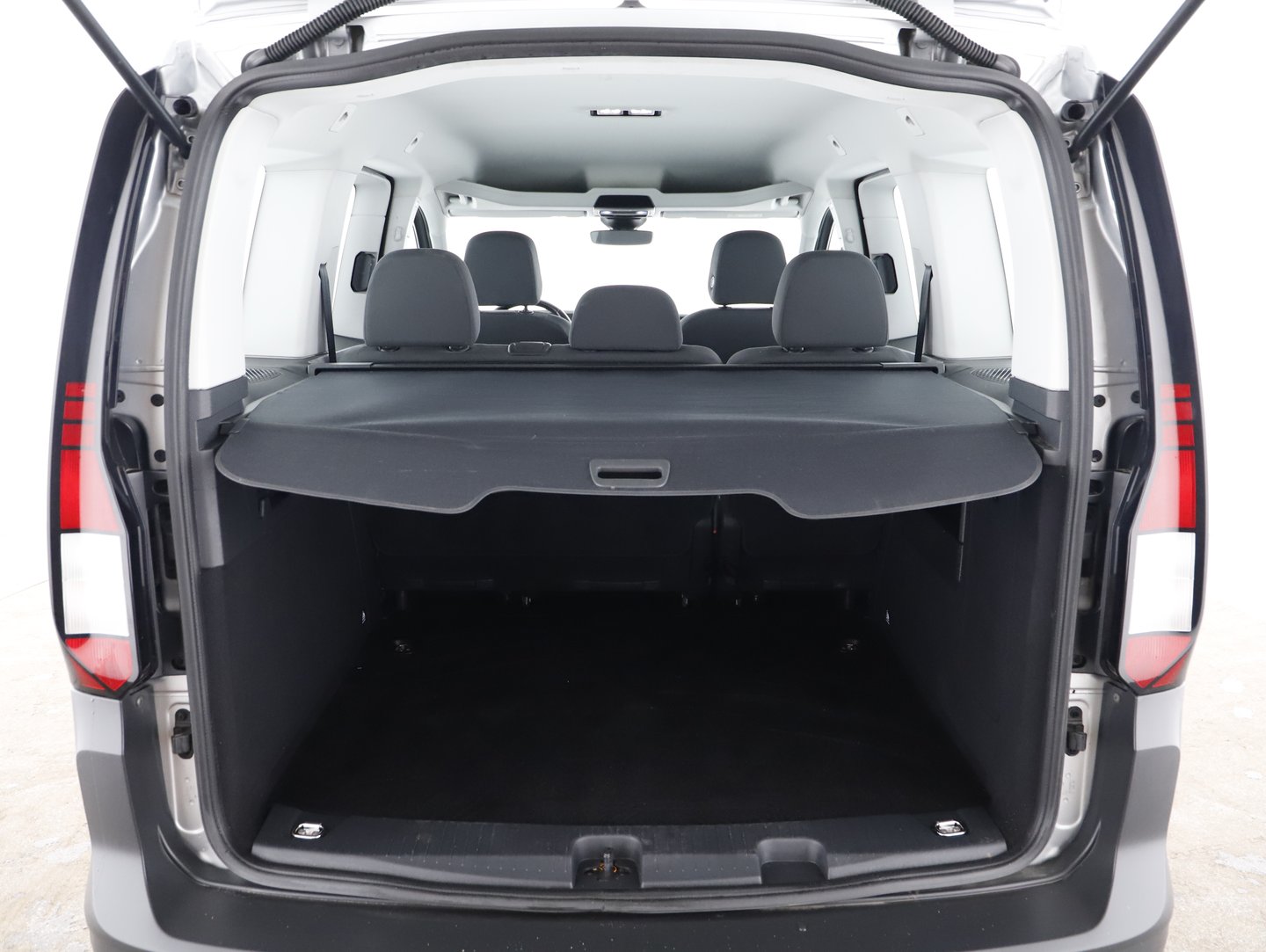 VW Caddy TDI | Bild 25 von 28
