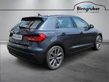 Audi A1 Sportback 30 TFSI intense in Manhattangrau Metallic