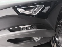 Audi Q4 e-tron 50 e-tron quattro in Mythosschwarz metallic