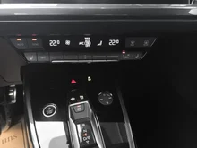 Audi Q4 e-tron 50 e-tron quattro in Mythosschwarz metallic