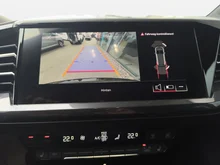 Audi Q4 e-tron 50 e-tron quattro in Mythosschwarz metallic