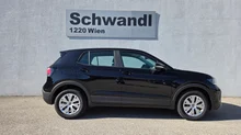 VW T-Cross 4Me TSI in 2T Deep Black Perleffekt