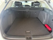 VW Golf Variant Life TSI in 0Q Pure White