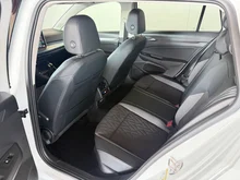 VW Golf Variant Life TSI in 0Q Pure White