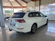 VW Golf Variant Life TSI in 0Q Pure White