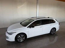 VW Golf Variant Life TSI in 0Q Pure White