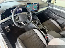 VW Golf Variant Life TSI in 0Q Pure White