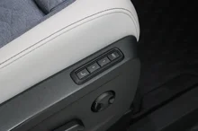 VW ID Buzz ID. Buzz Pro 150 kW in Deepblack Perleffekt