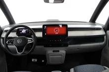 VW ID Buzz ID. Buzz Pro 150 kW in Deepblack Perleffekt