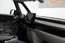 VW ID Buzz ID. Buzz Pro 150 kW in Deepblack Perleffekt