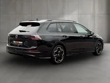 VW Golf Variant Sport mHeV DSG in Grenadillschwarz Metallic