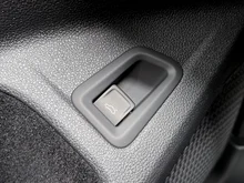 VW Golf Variant Sport mHeV DSG in Grenadillschwarz Metallic