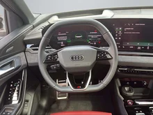 Audi SQ6 e-tron in 2Y Gletscherweiß Metallic