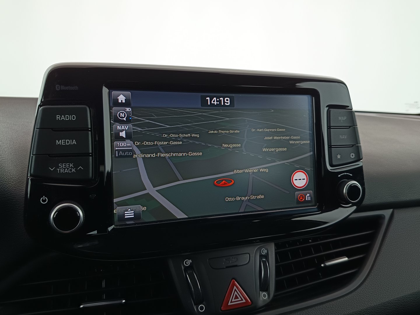Hyundai i30 CW 1,4 T-GDI Start/Stopp Premium Aut. | Bild 18 von 33