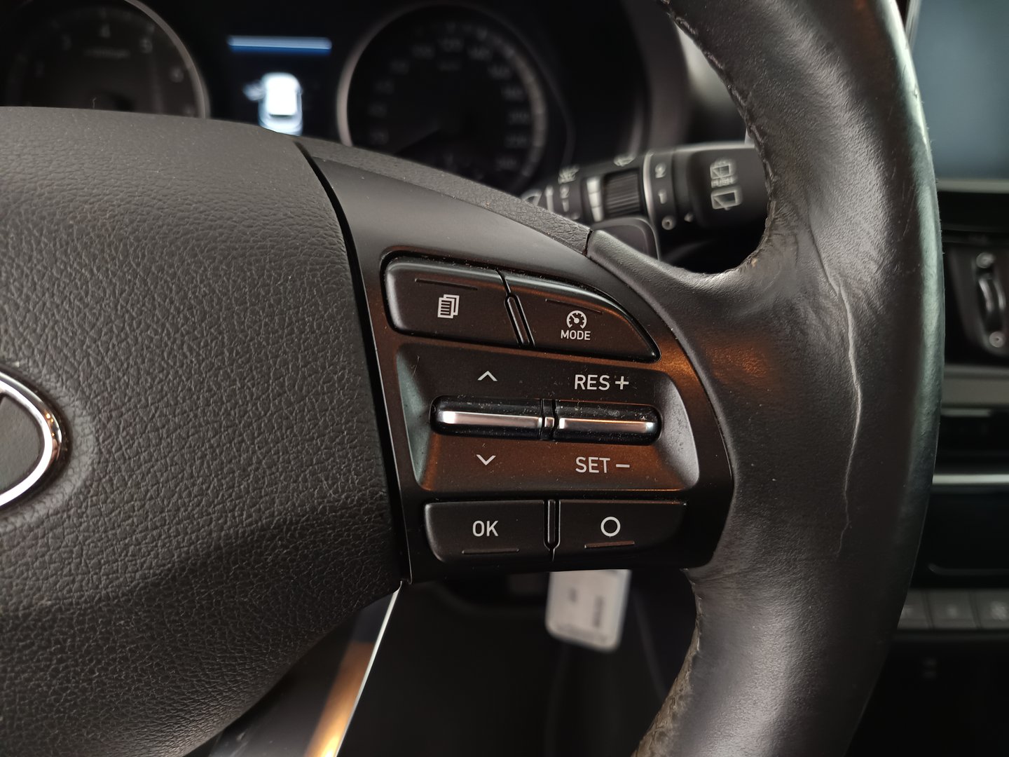 Hyundai i30 CW 1,4 T-GDI Start/Stopp Premium Aut. | Bild 17 von 33