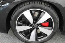 Audi A5 Limousine e-hybrid quattro 220 kW in Mythosschwarz Metallic