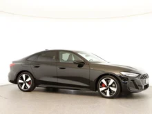 Audi A5 Limousine e-hybrid quattro 220 kW in Mythosschwarz Metallic
