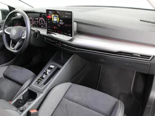 VW Golf Rabbit eHybrid DSG 150 kW in Delfingrau Metallic