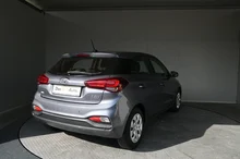 Hyundai i20 First Edition 2 in Grau