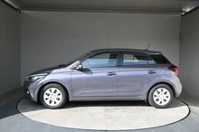 Hyundai i20 First Edition 2 in Grau