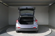Hyundai i20 First Edition 2 in Grau