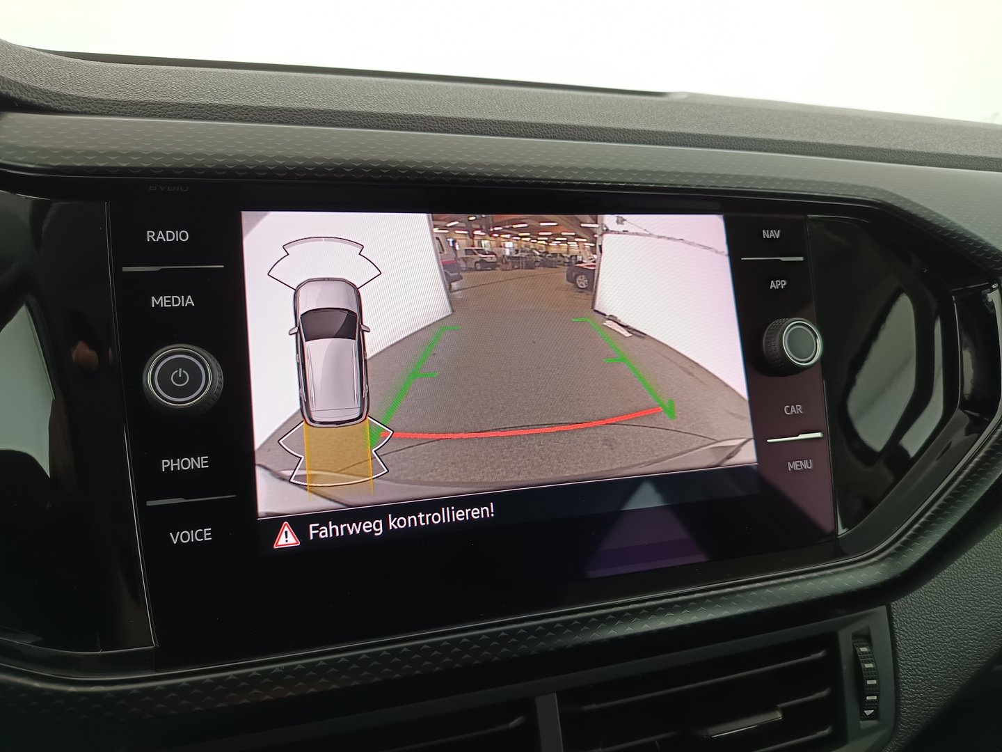 VW T-Cross Life TSI DSG | Bild 19 von 32