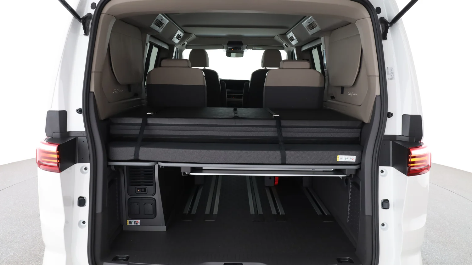 Bild eines California Beach eHybrid 180 kW 4M