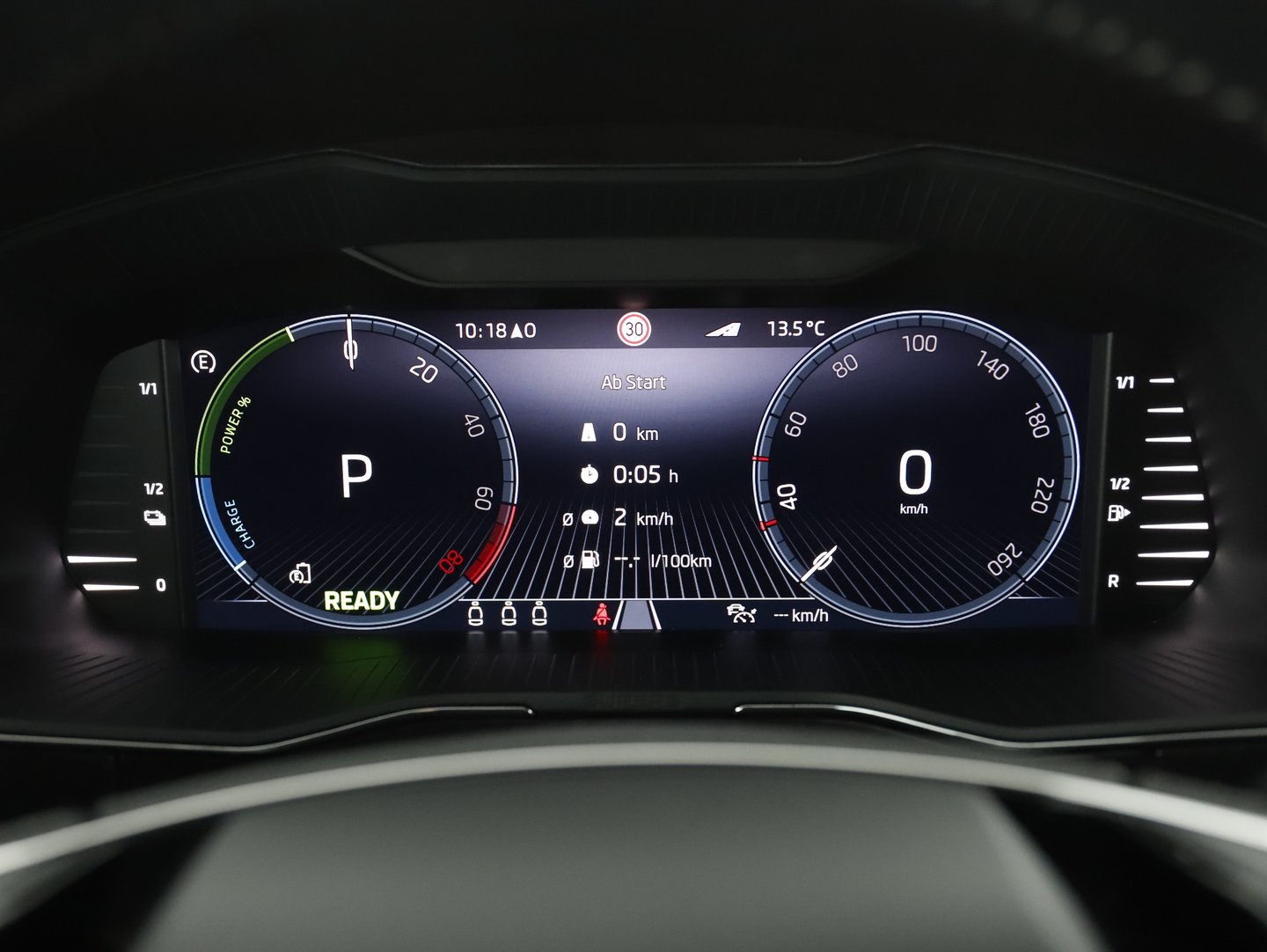 Škoda SUPERB Combi iV SPORTLINE DSG | Bild 15 von 32