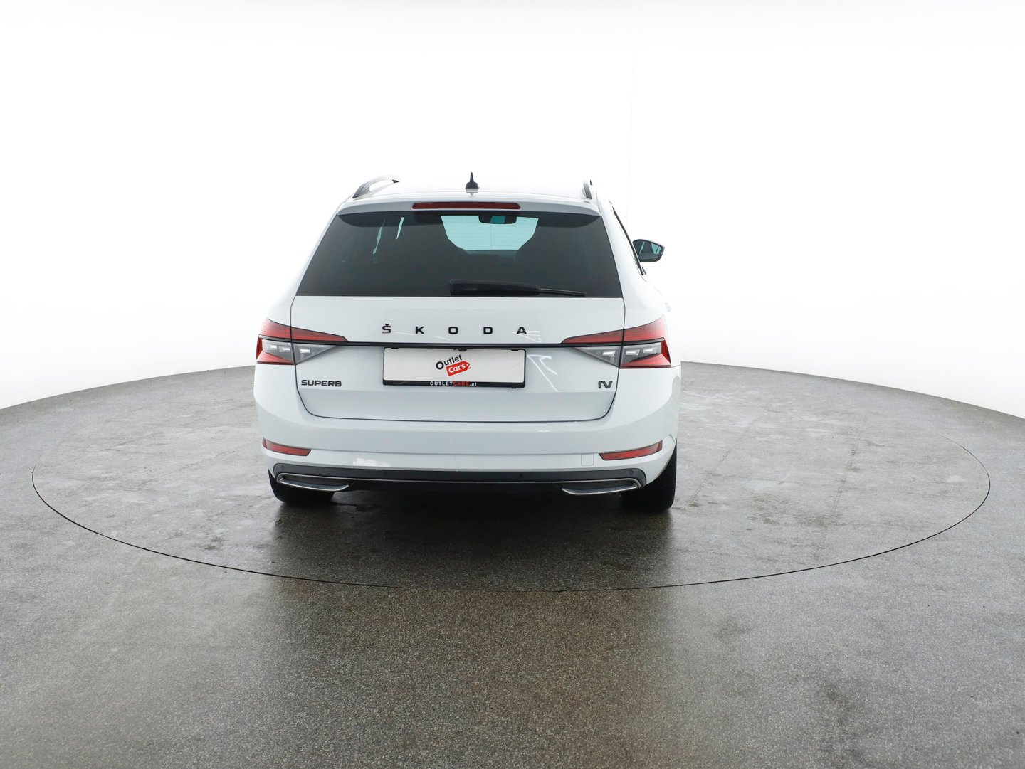 Škoda SUPERB Combi iV SPORTLINE DSG | Bild 6 von 32