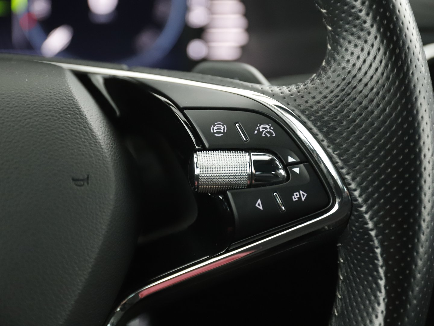 Škoda SUPERB Combi iV SPORTLINE DSG | Bild 18 von 32