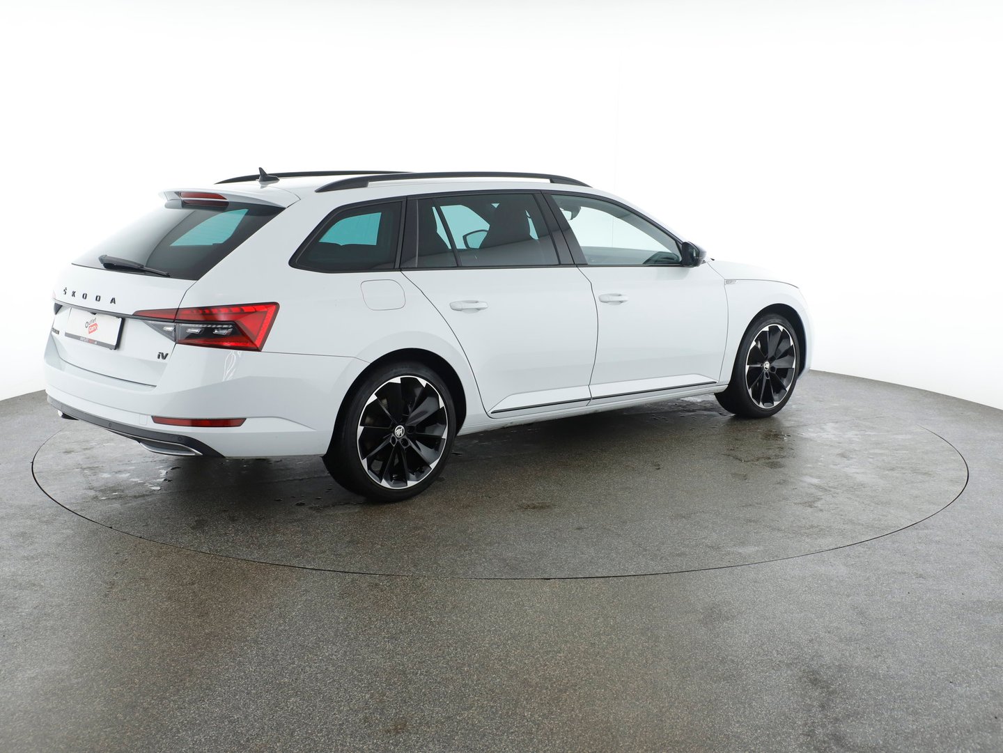 Škoda SUPERB Combi iV SPORTLINE DSG | Bild 5 von 32