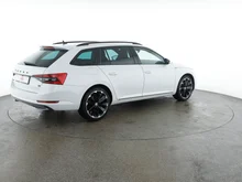 Škoda Superb Combi iV SPORTLINE DSG in MOON-WEISS METALLIC