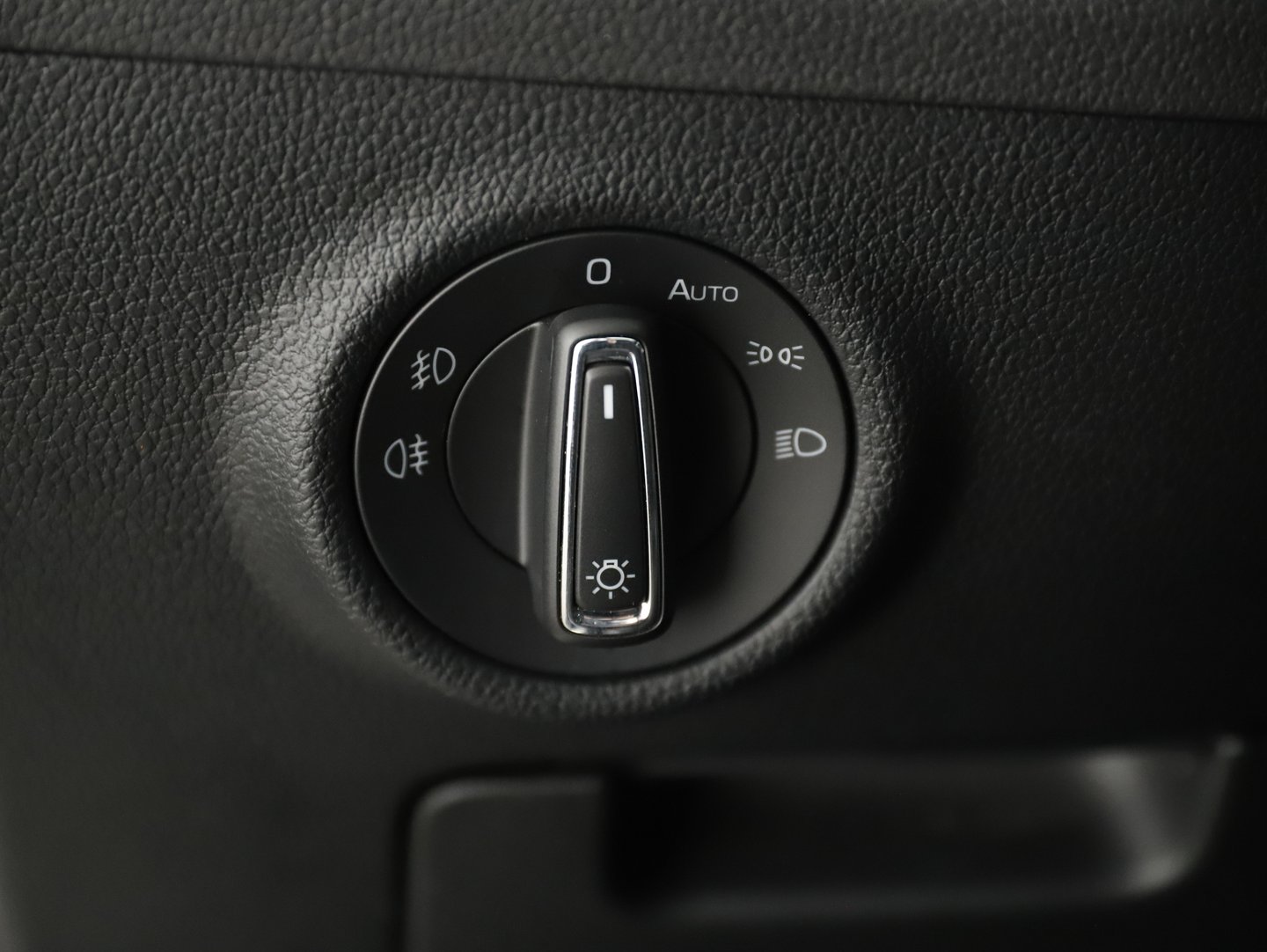 Škoda SUPERB Combi iV SPORTLINE DSG | Bild 12 von 32