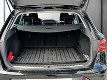 SEAT Leon Kombi Xcellence TSI in Nacht-Schwarz Metallic