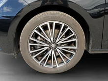 SEAT Leon Kombi Xcellence TSI in Nacht-Schwarz Metallic
