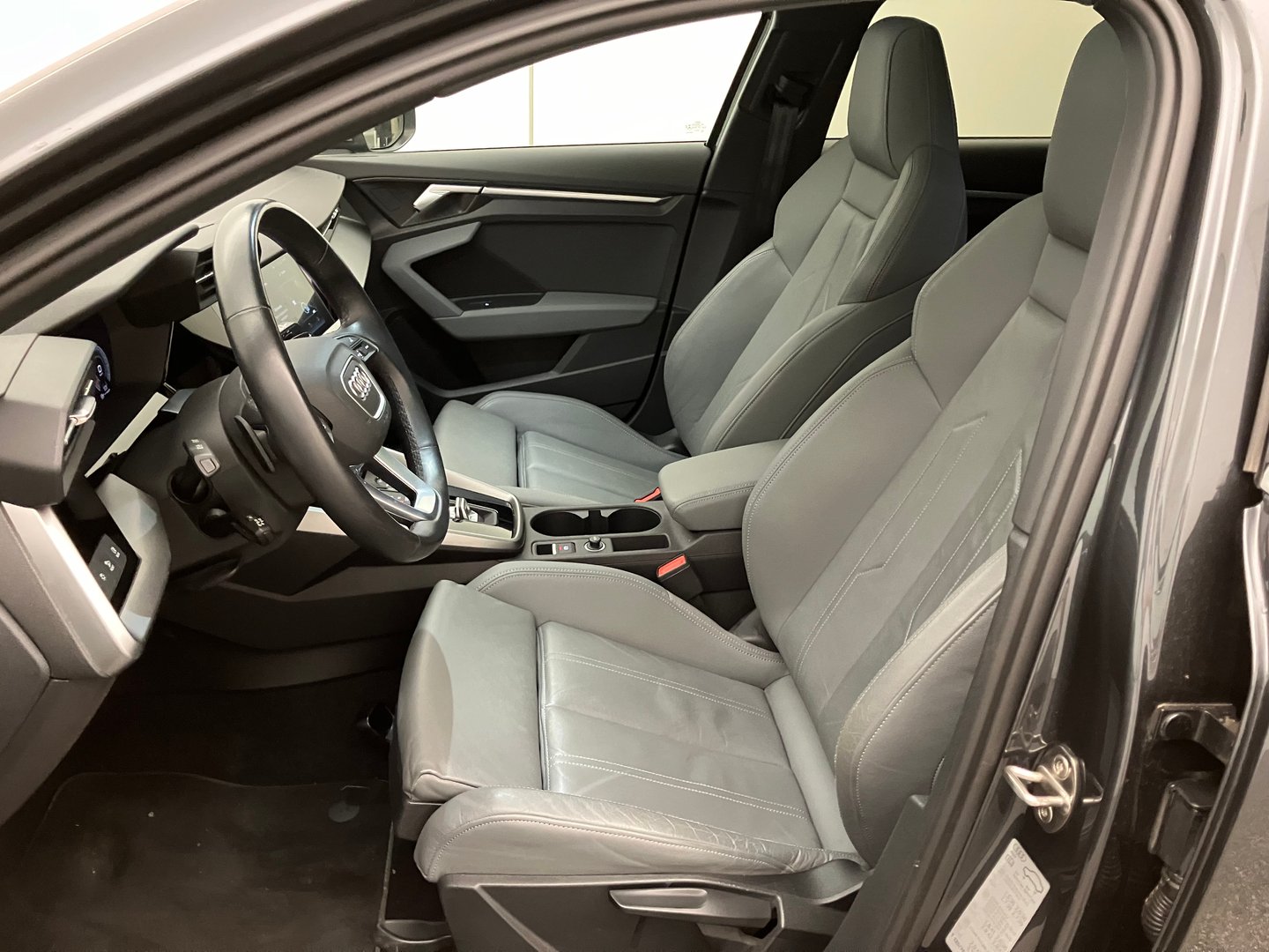 Audi A3 Sportback 35 TDI | Bild 11 von 28