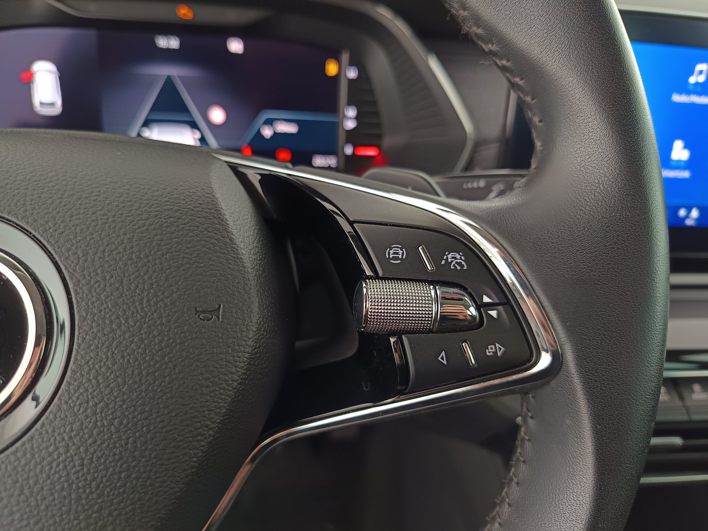 Škoda OCTAVIA Combi Style TDI DSG | Bild 17 von 32