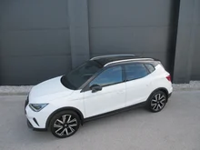 SEAT Arona FR Austria 1.0 TSI in Candy-Weiß Dach Nacht-Schwarz