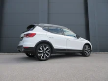 SEAT Arona FR Austria 1.0 TSI in Candy-Weiß Dach Nacht-Schwarz