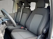 VW Caravelle Kombi Caravelle LR TDI in Clear White