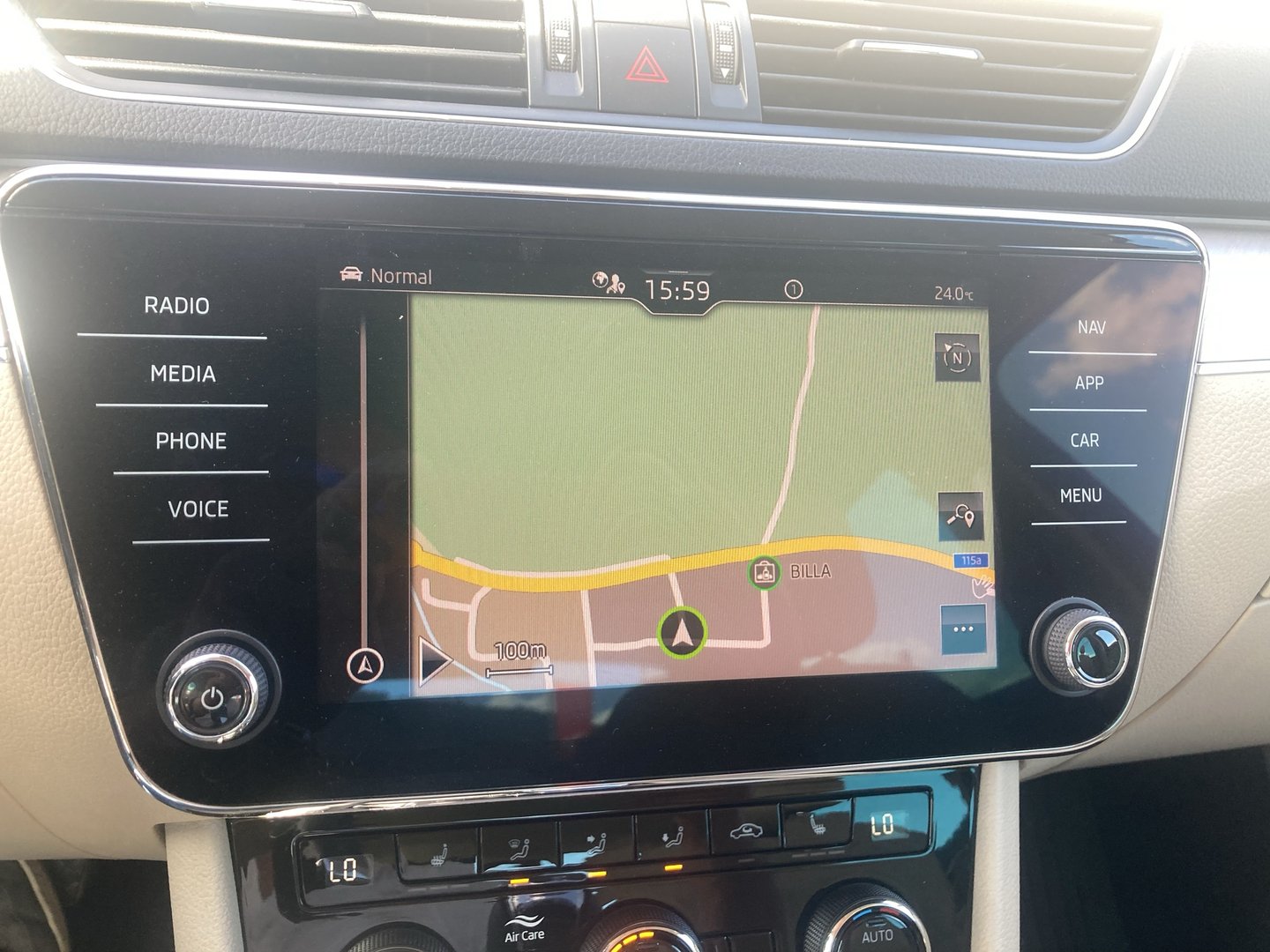 Škoda SUPERB 4x4 Style TDI DSG | Bild 21 von 26