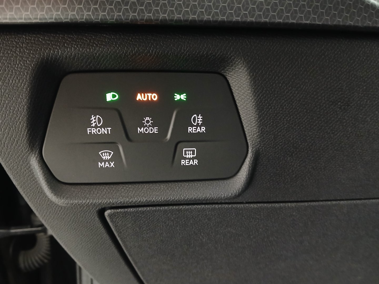 SEAT Leon Style 2.0 TDI | Bild 12 von 27