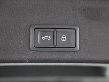 Audi A4 Avant 30 TDI advanced in MANHATTANGRAU METALLIC