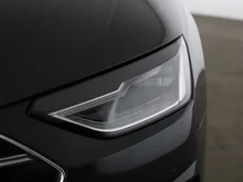 Audi A4 Avant 30 TDI advanced in MANHATTANGRAU METALLIC