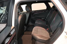 VW ID.7 Tourer GTX 4MOTION 250kW Business in Gletscherweiß Metallic Dach Schwarz