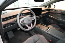 VW ID.7 Tourer GTX 4MOTION 250kW Business in Gletscherweiß Metallic Dach Schwarz