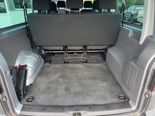 VW Transporter Kombi LR TDI in Reflexsilber Metallic