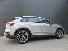 Audi Q4 e-tron 45 e-tron in L5 Florettsilber Metallic